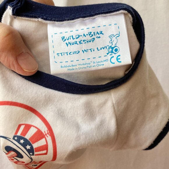 Build a Bear BAB NY Yankees T-Shirt Outfit Red White Blue Baseball Bat Hat - Picture 11 of 11